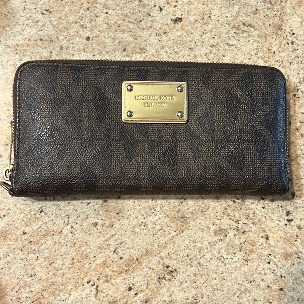 Michael Kors “Est 1981” Wallet
